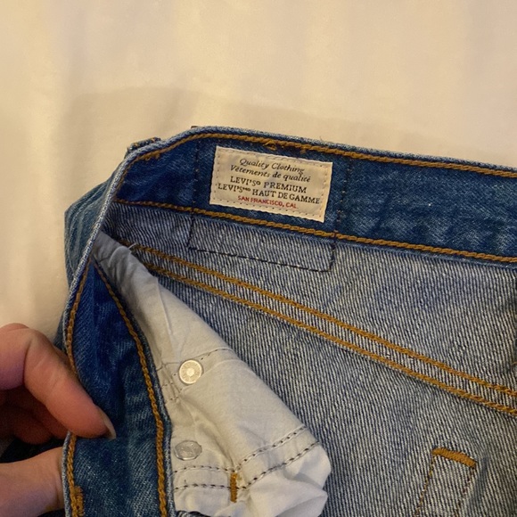 Levi’s wedgie Jean distressed size 27 - Picture 3 of 7